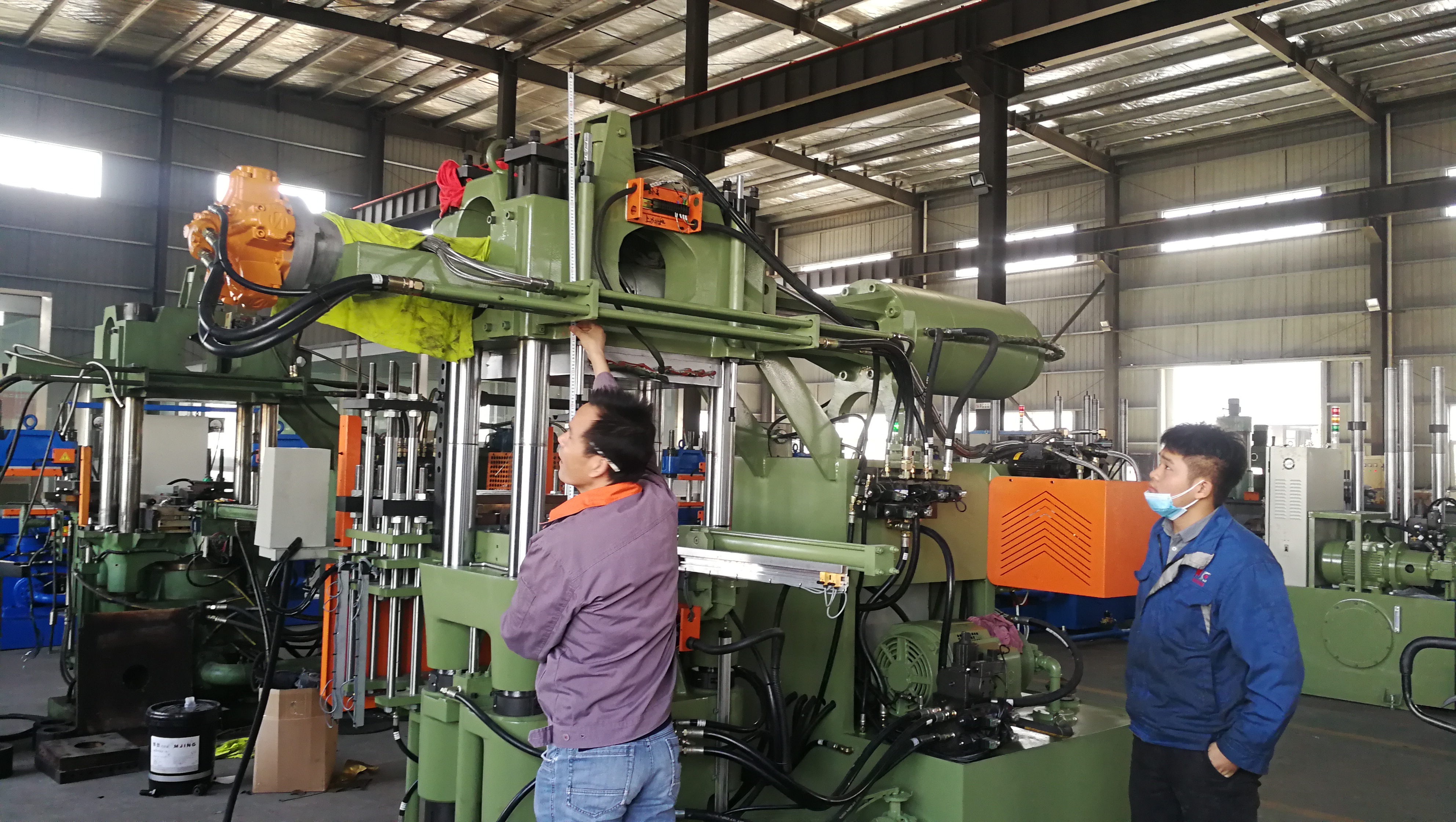 Silicone Horizontal type Injection Molding Machine